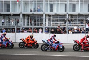 MotoGP Indonesia 2023, Mandalika - Latihan Pertama Banyak Crash Di Tikungan 15