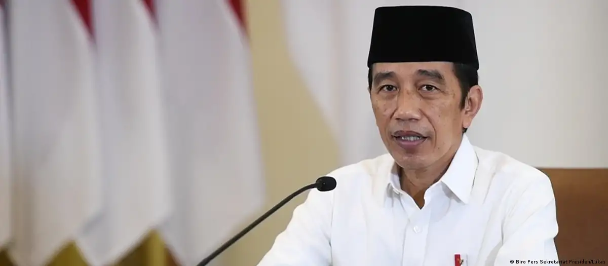 Jokowi Acungkan 2 Jempol Penanganan Mafia Sepak Bola