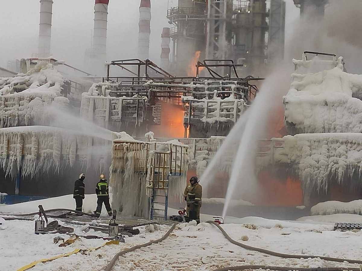 Drone Ukraina Menghantam Terminal Gas St Petersburg di Rusia