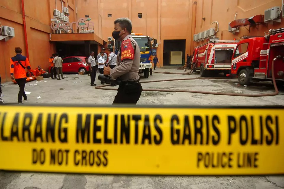 Enam Orang Meninggal dalam Kebakaran Gedung Karaoke di Tegal