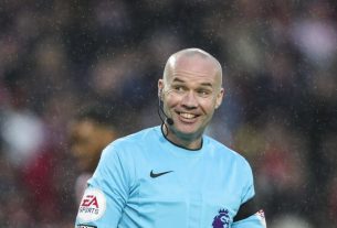 Paul Tierney menjadi Wasit Pertandingan Putaran Ketiga Piala FA Albion di Stoke City