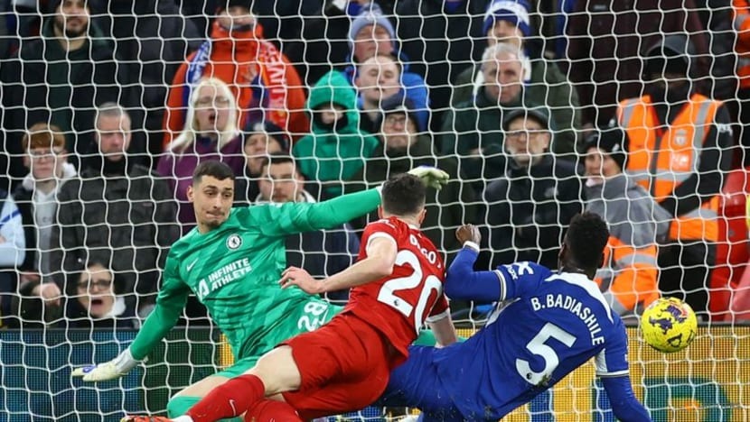 Liverpool Mengungguli Chelsea Untuk Unggul Lima Poin