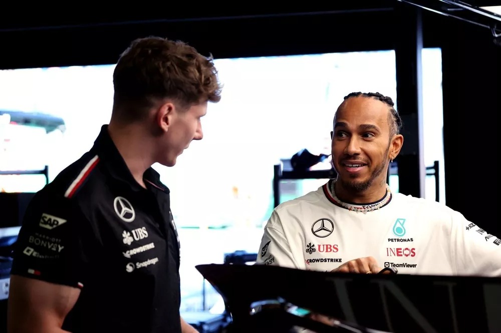 Lewis Hamilton Merindukan Suara Mesin V10 di F1