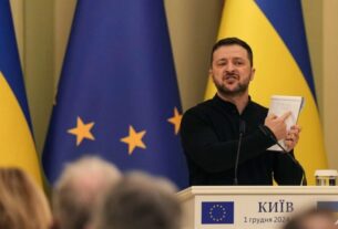 Zelensky : Mengatakan Ukraina membutuhkan Senjata NATO