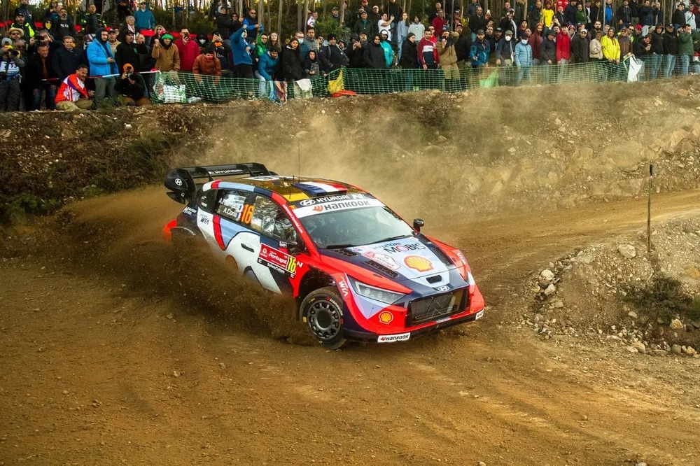Fourmaux Terlempar dari Pertarungan Pemenang WRC Portugal