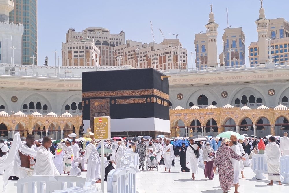 Mengingat saat ini telah masuk Bulan Dzulhijjah, Himpuh mengimbau kepada seluruh anggotanya yang sedang memperjuangkan terbitnya visa mujamalah atau furodah, untuk segera mengambil sikap realistis. “HIMPUH tidak menghalangi langkah positif dan optimis yang sedang ditempuh, namun meminta anggota HIMPUH tetap harus memiliki limitasi waktu sesegera mungkin untuk menghindari terjadinya kerugian di kemudian hari,” tulis HIMPUH.