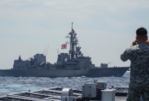 Para Pemimpin Militer Filipina Berupaya Pendekatan Dengan Tiongkok