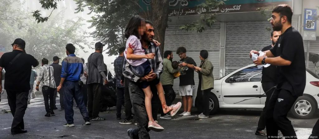 Pemerintah Mulai Evakuasi WNI dari Iran Lewat Jalur Darat