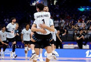 https://twitterArgentina Menghentikan Kuba Zona Kualifikasi VNL 2025.com/volleyballworld/status/1939350015547232649?ref_src=twsrc%5Etfw%7Ctwcamp%5Etweetembed%7Ctwterm%5E1939350015547232649%7Ctwgr%5E53d79c7bea45fe2f2a3e0d40b0e4cb832c0b4214%7Ctwcon%5Es1_&ref_url=https%3A%2F%2Fen.volleyballworld.com%2Fvolleyball%2Fcompetitions%2Fvolleyball-nations-league%2Fnews%2Fargentina-stop-cuba-get-into-the-qualification-zone