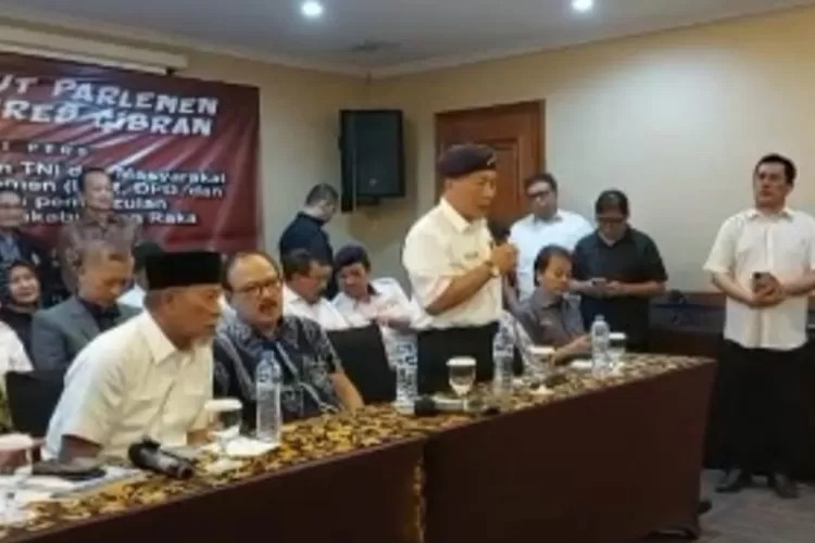 Forum Purnawirawan TNI Ancam Duduki Gedung DPR