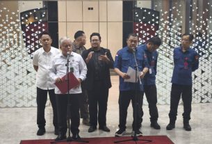 Kantor Go To Di Geledah Kejagung, Ratusan Dokumen Disita