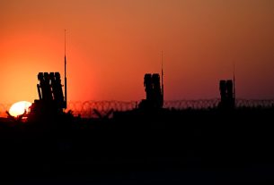 Kremlin Menyambut Baik Penghentian Pengiriman Senjata AS ke Ukraina