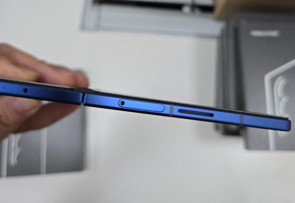 Penampakan Langsung Samsung Galaxy Z Fold7